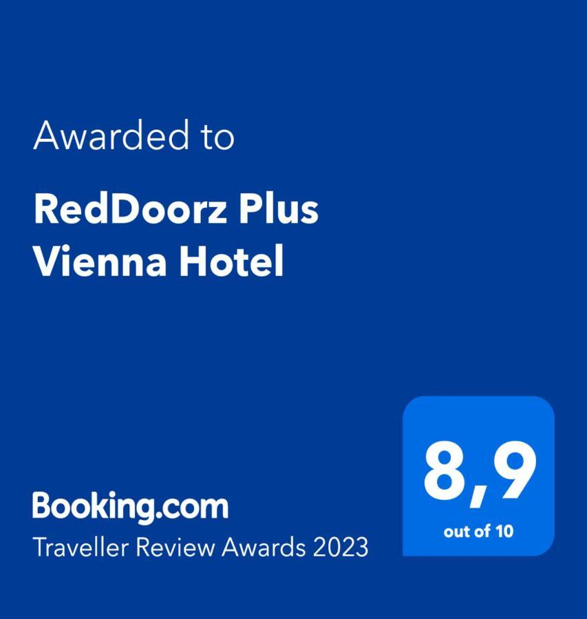 RedDoorz Plus Vienna Hotel Ho Chi Minh-stad Buitenkant foto