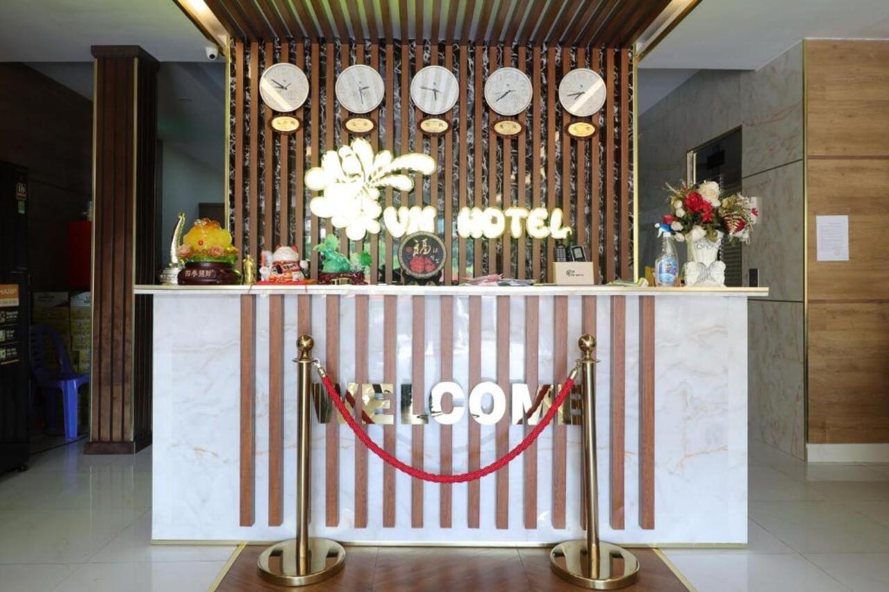 RedDoorz Plus Vienna Hotel Ho Chi Minh-stad Buitenkant foto